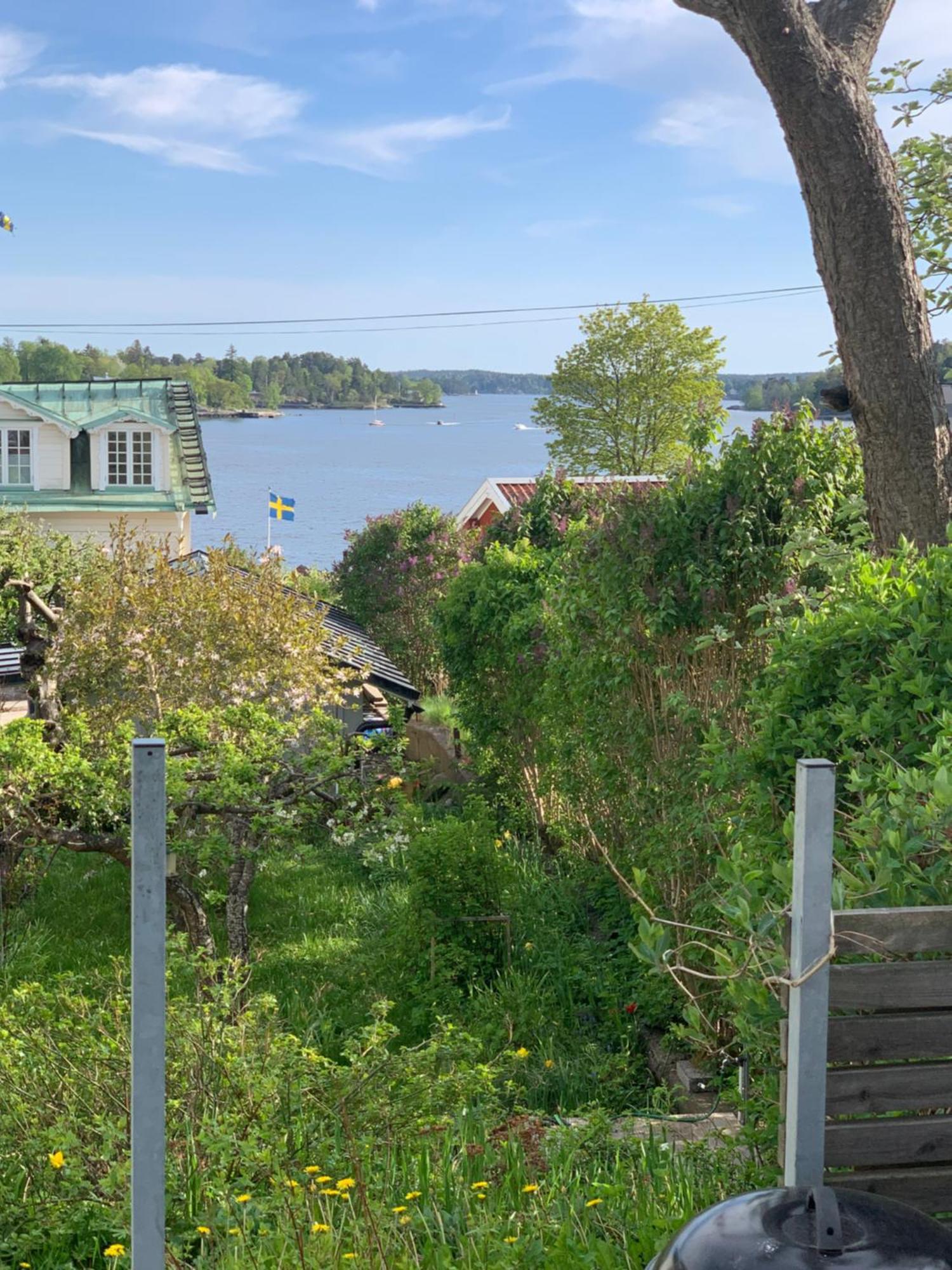 Sommarvilan Vaxholm Buitenkant foto